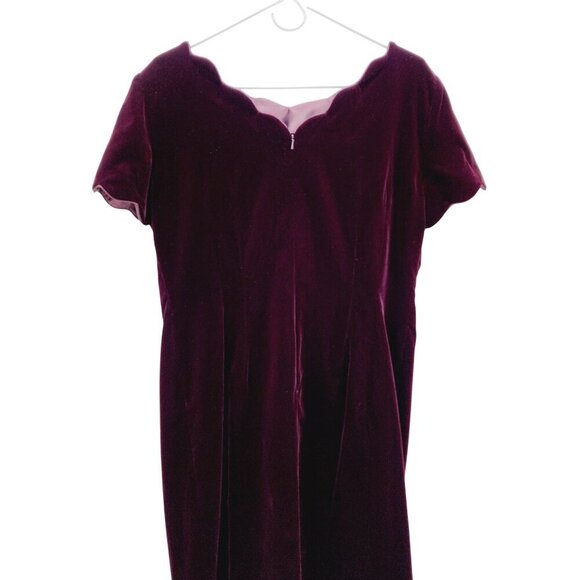 Maggy London Petites Velvet Mid Dress  Burgundy Short Sleeve Scalloped Size 14 - Picture 8 of 11